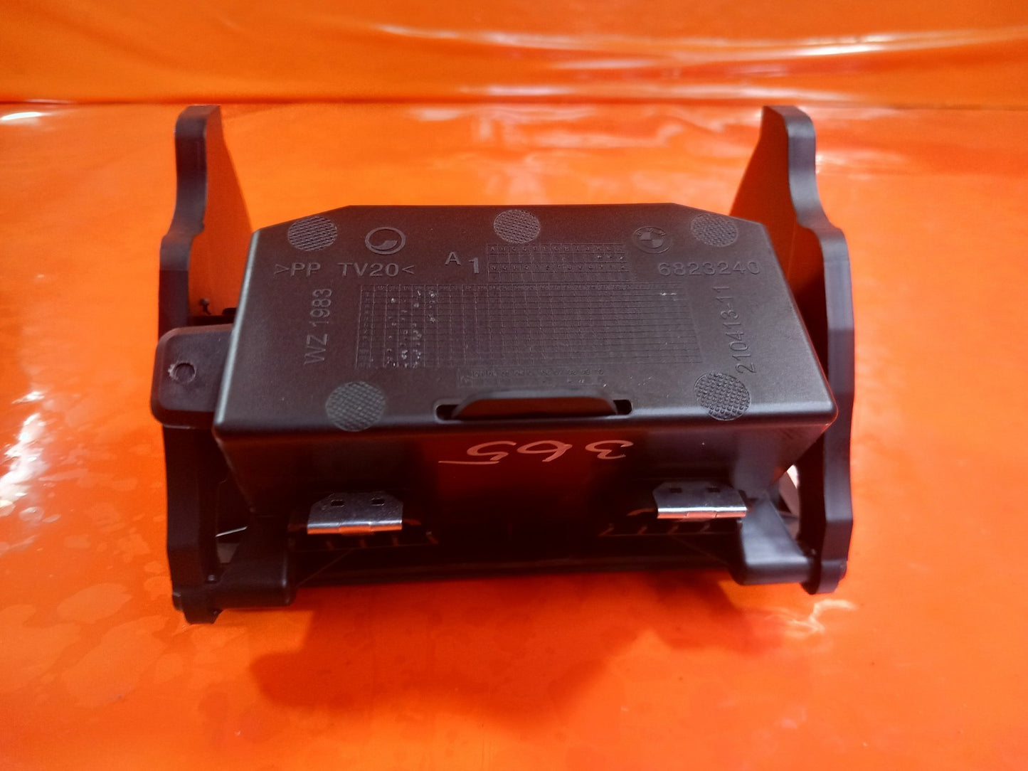 BMW F40 116D 1.5 Diesel 2021 Dashboard Storage Box Compartment Right Side A365 - Image 10