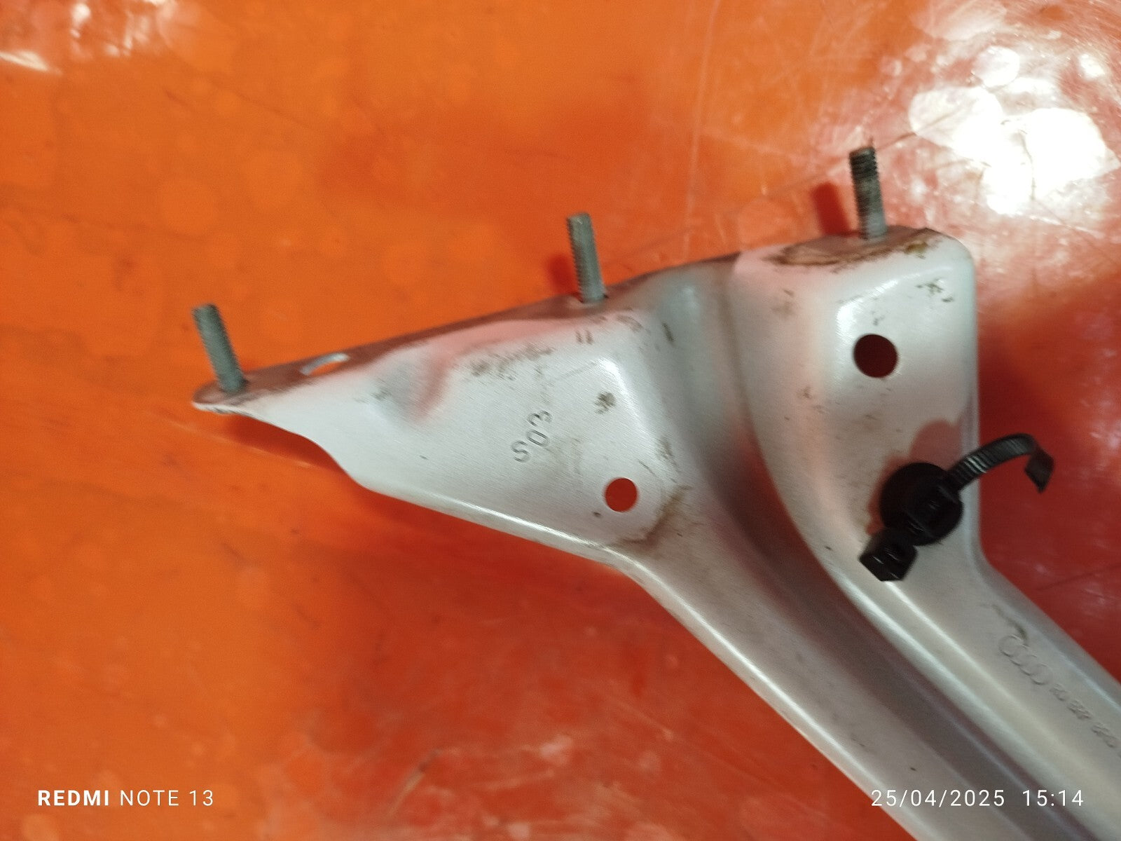 ✅Audi Q5 S Line 2.0 Petrol 2012 FRONT WING BRACKET BRACES 8R0821136 Warranty - Image 8