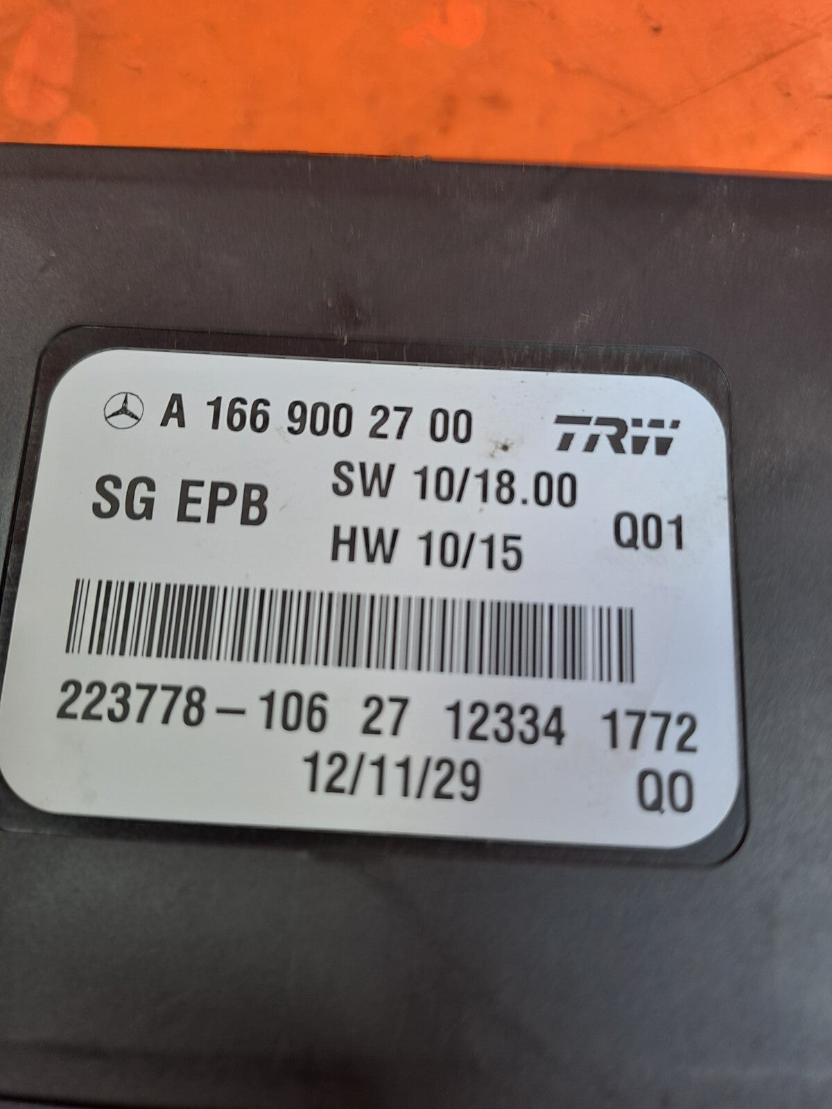 ✅MERCEDES W176 A180 1.6 PETROL 2012 PARKING HANDBRAKE CONTROL MODULE ECU A213 - Image 7