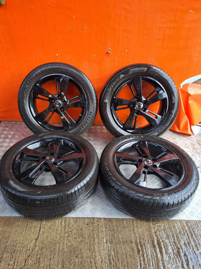 ebay-src:https://i.ebayimg.com/00/s/mtywmfgxmjaw/z/hw0aaeswxj1pqahm/$_57.jpg