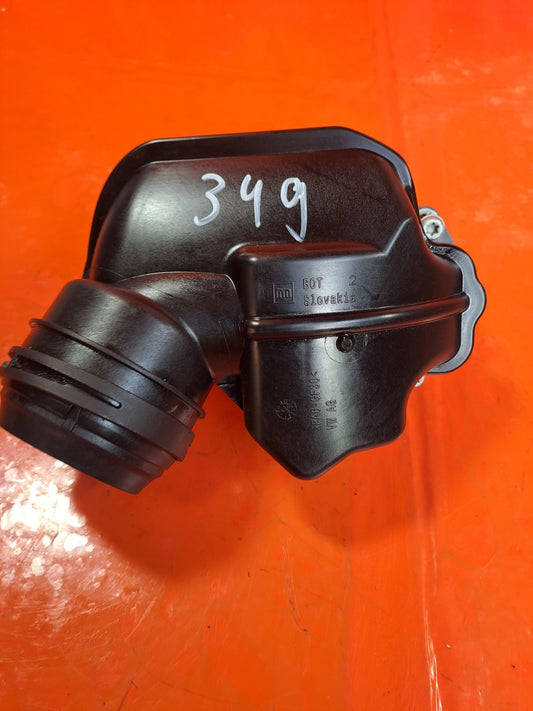 ✅2021 VW GOLF R-LINE MK8 AIR INTAKE PIPE 05E129654K + WARRANTY A349 - Image 1