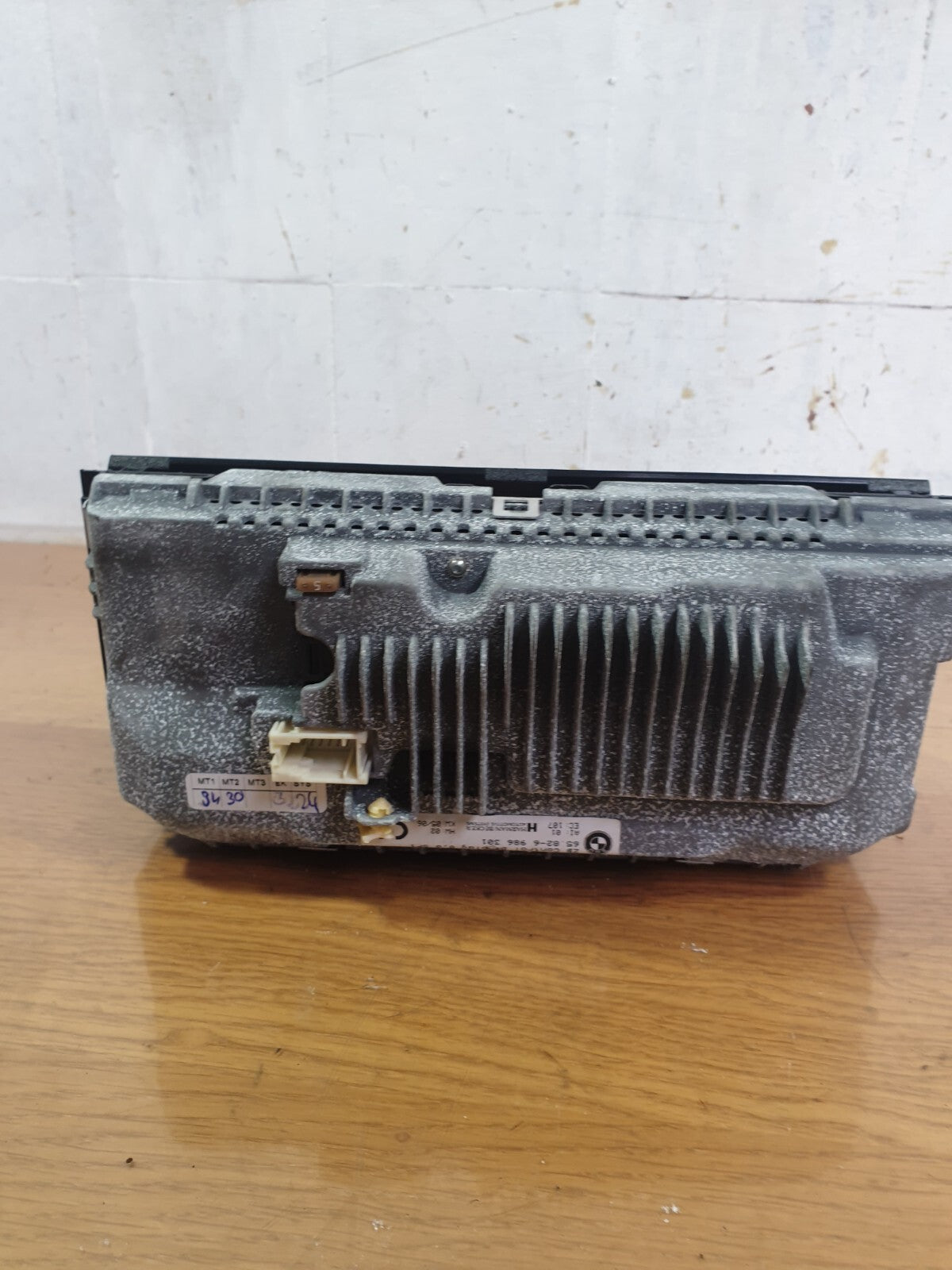 ebay-src:https://i.ebayimg.com/00/s/mtywmfgxmjaw/z/kiaaaoswq1zm2ahg/$_57.jpg