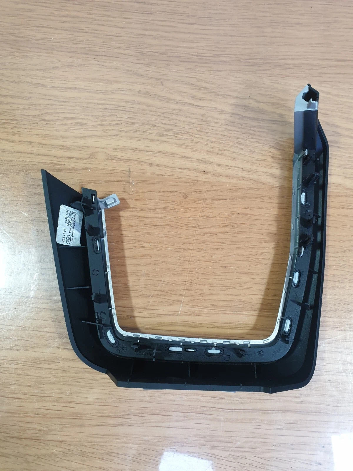 ✅Audi A1 Sport 1.0 Petrol 2020 Dashboard Air Vent Right Surround Trim 82C857237  - Image 9
