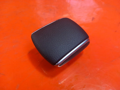 Mercedes Gle 450D AMG 3.0 Diesel 2025 Gear Shifting Knob Top Cover A1676801405 - Image 5