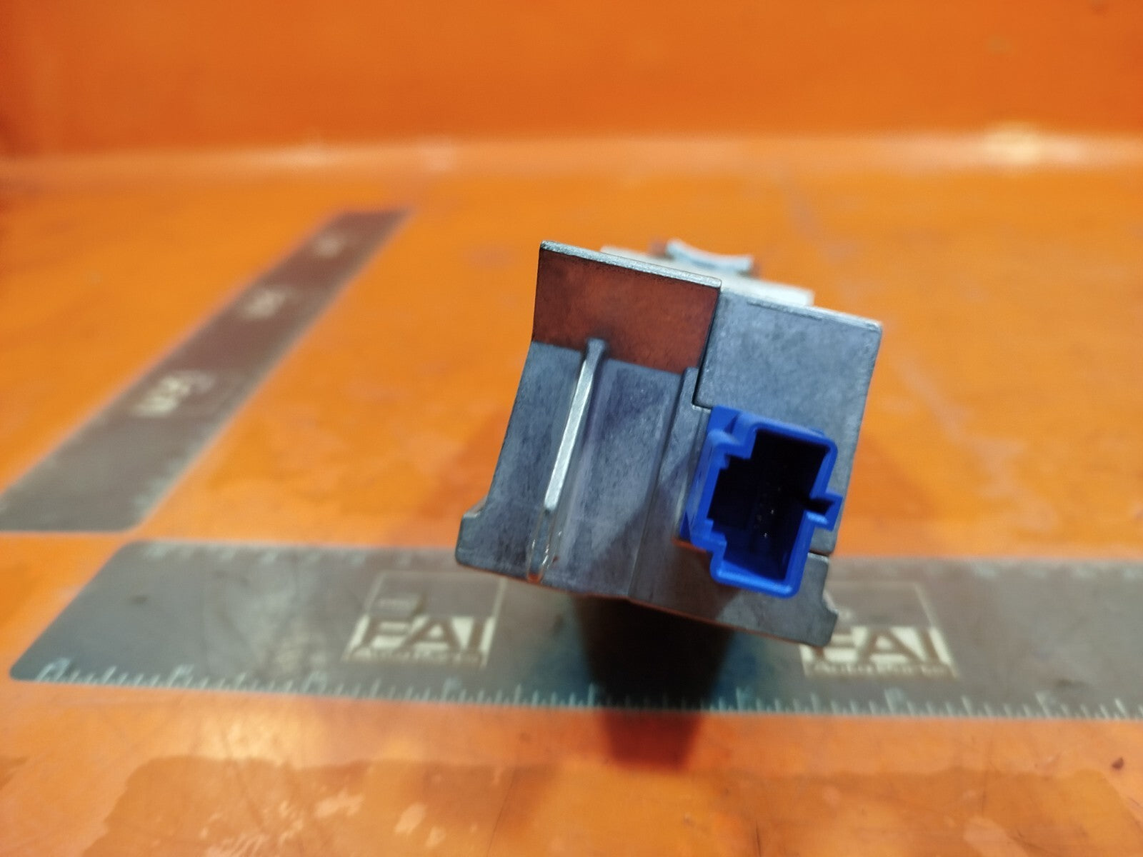 ebay-src:https://i.ebayimg.com/00/s/mtiwmfgxnjaw/z/heqaaoswjxnnq42e/$_57.jpg