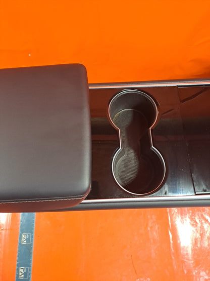 ✅TESLA MODEL 3 LONG RANGE 2020 CENTRE CONSOLE ARMREST 1087897-00-B 1522264-00-B - Image 12
