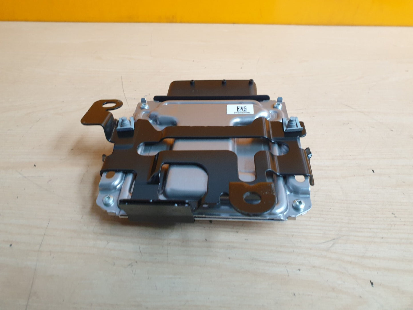 ebay-src:https://i.ebayimg.com/00/s/mtiwmfgxnjaw/z/5aeaaoswnnzkrdo8/$_57.jpg