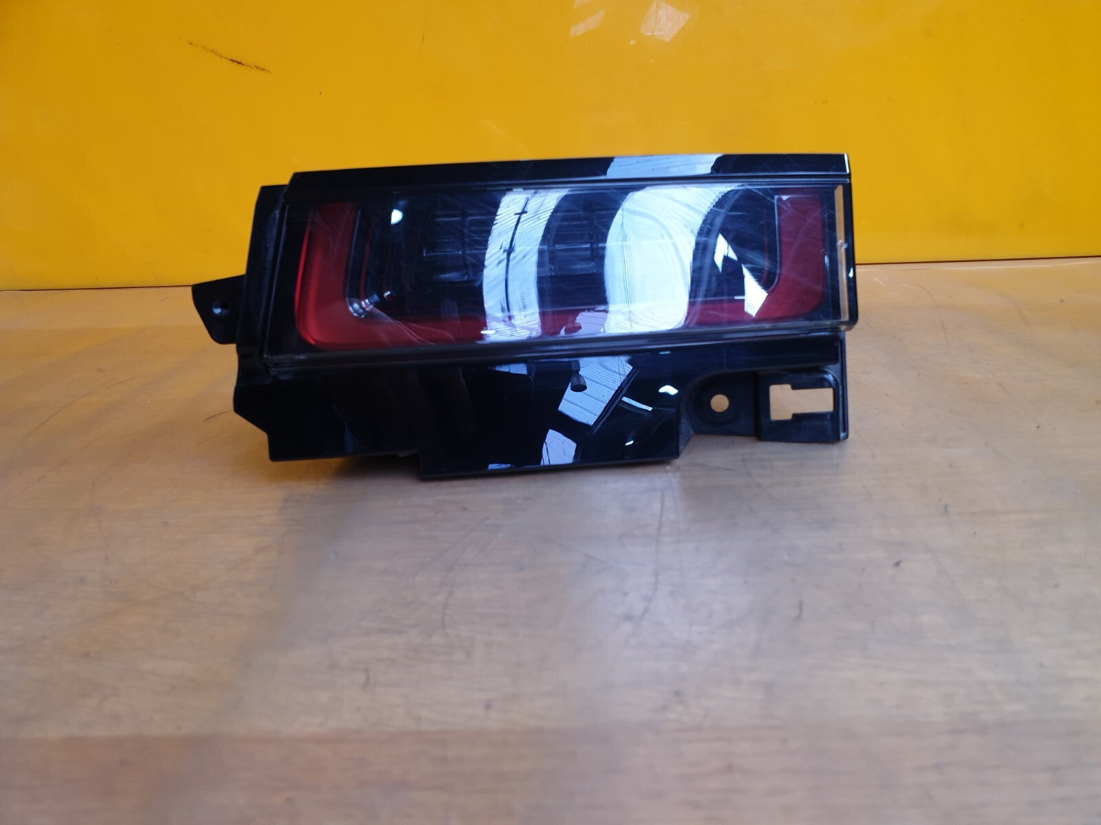 ebay-src:https://i.ebayimg.com/00/s/mtiwmfgxnjaw/z/ahsaaoswqzpmkpxg/$_57.jpg
