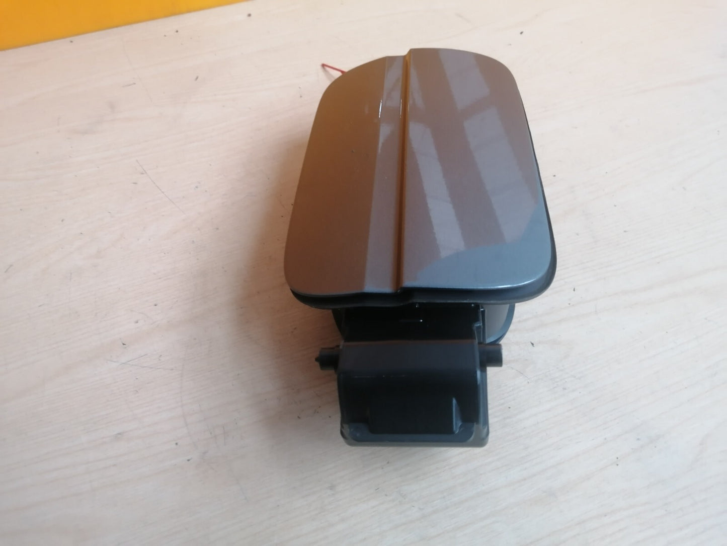 ✅2017 AUDI A4 B9 2.0TFSI FUEL FILLER FLAP GREY LX7G 8W0809906 + WARRANTY A074 - Image 6