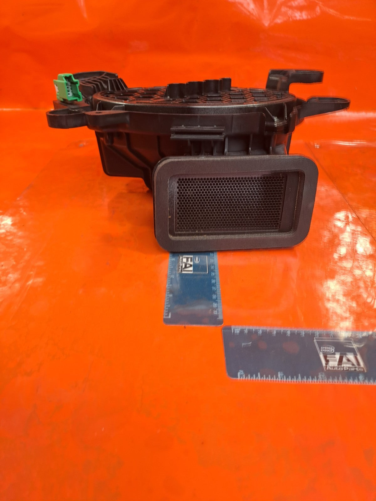 ebay-src:https://i.ebayimg.com/00/s/mtywmfgxmjaw/z/kmaaaeswhvxozvtr/$_57.jpg