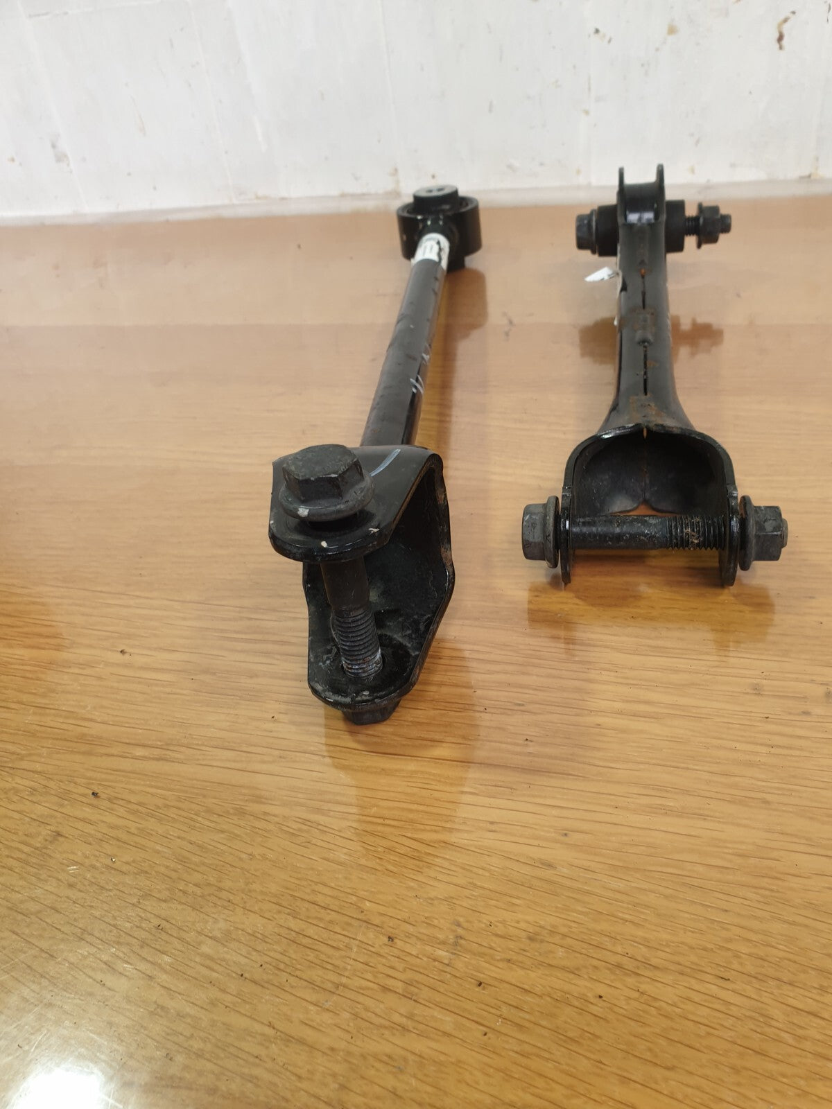 ✅2022 TESLA MODEL Y REAR RIGHT CONTROL ARMS 1188421-00-A 1044441-00-F + WARRANTY - Image 3