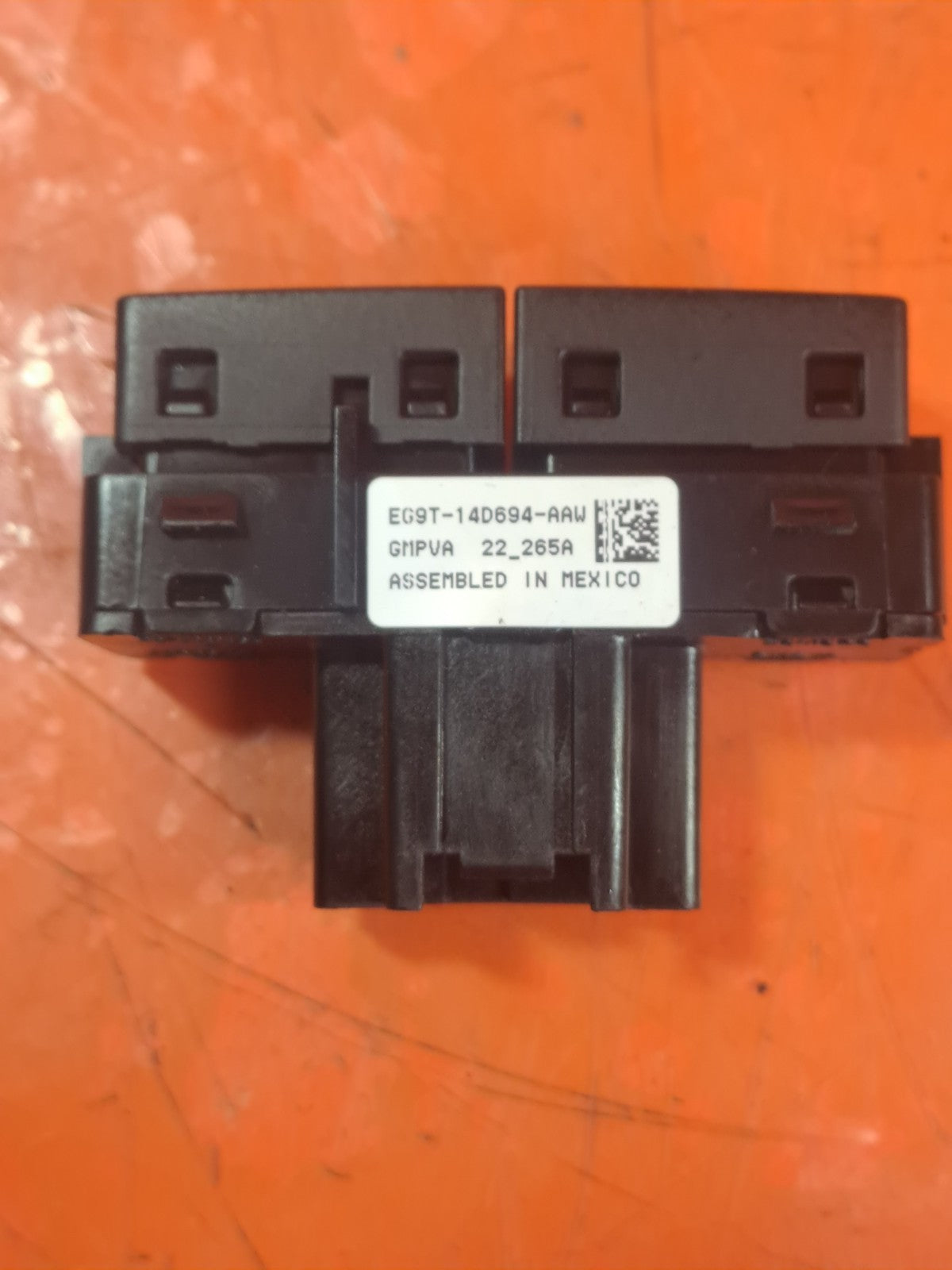 ✅FORD KUGA ST-LINE X 2.5 PETROL 2023 FRONT HEATED SEAT CONTROL SWITCH EG9T14D694 - Image 7