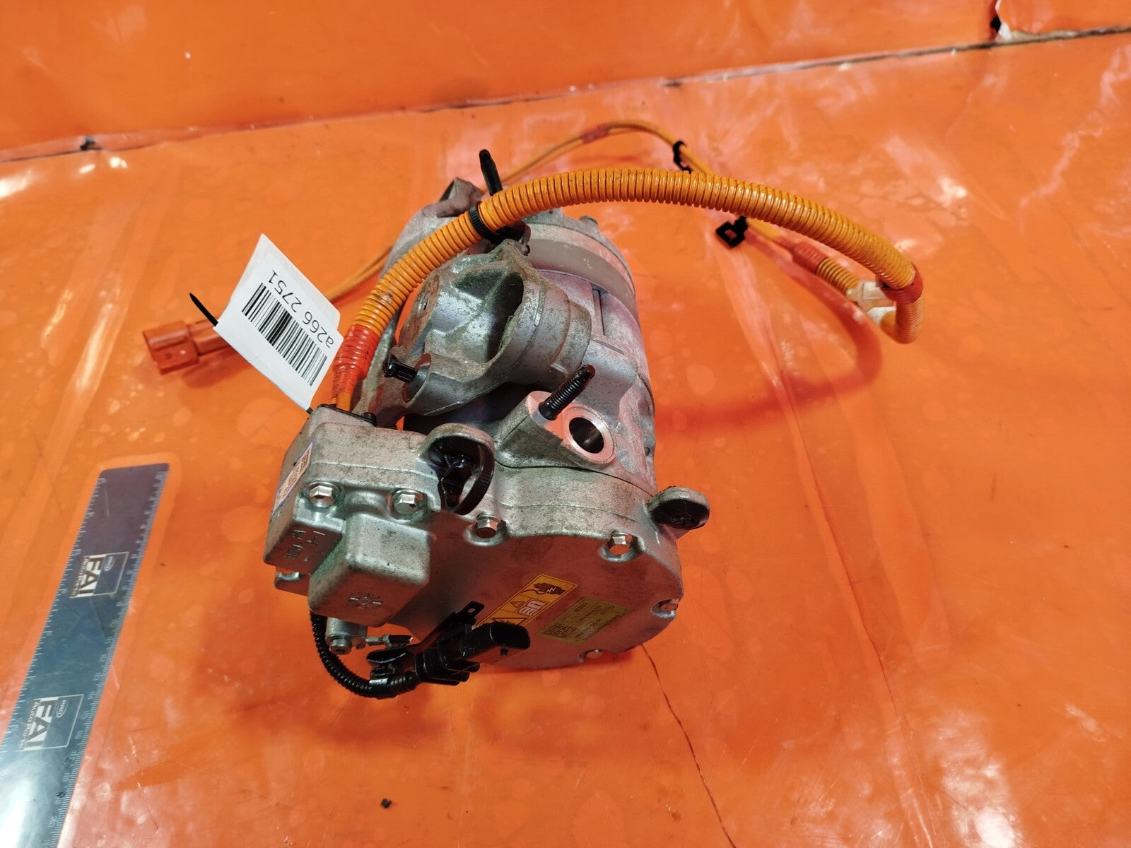 ebay-src:https://i.ebayimg.com/00/s/mtiwmfgxnjaw/z/3aaaaoswtuxn8dkc/$_57.jpg