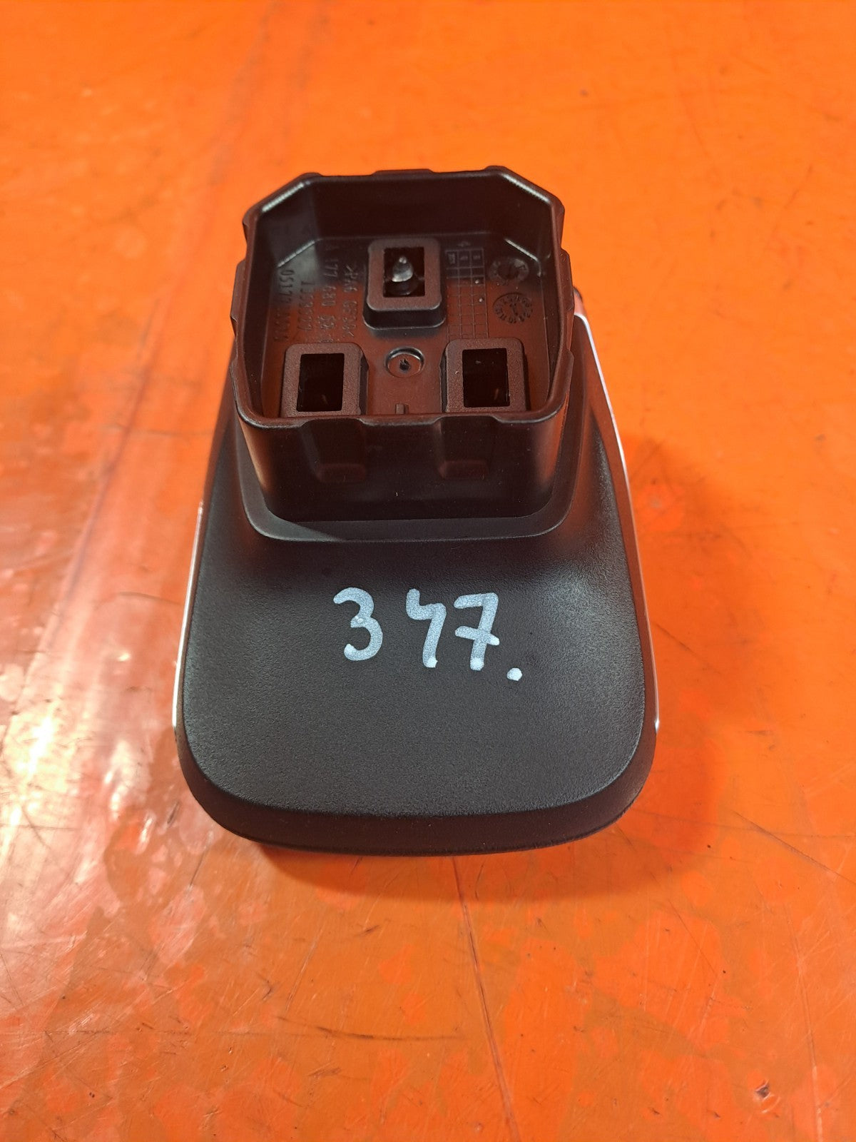 ebay-src:https://i.ebayimg.com/00/s/mtywmfgxmjaw/z/saeaaeswj4npotks/$_57.jpg