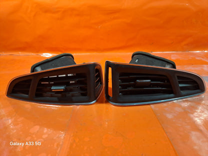 ✅2013 FORD FOCUS MK3 TITANIUM X DASHBOARD FRONT AIR VENTS PAIR BM51-A018B08-DF - Image 4