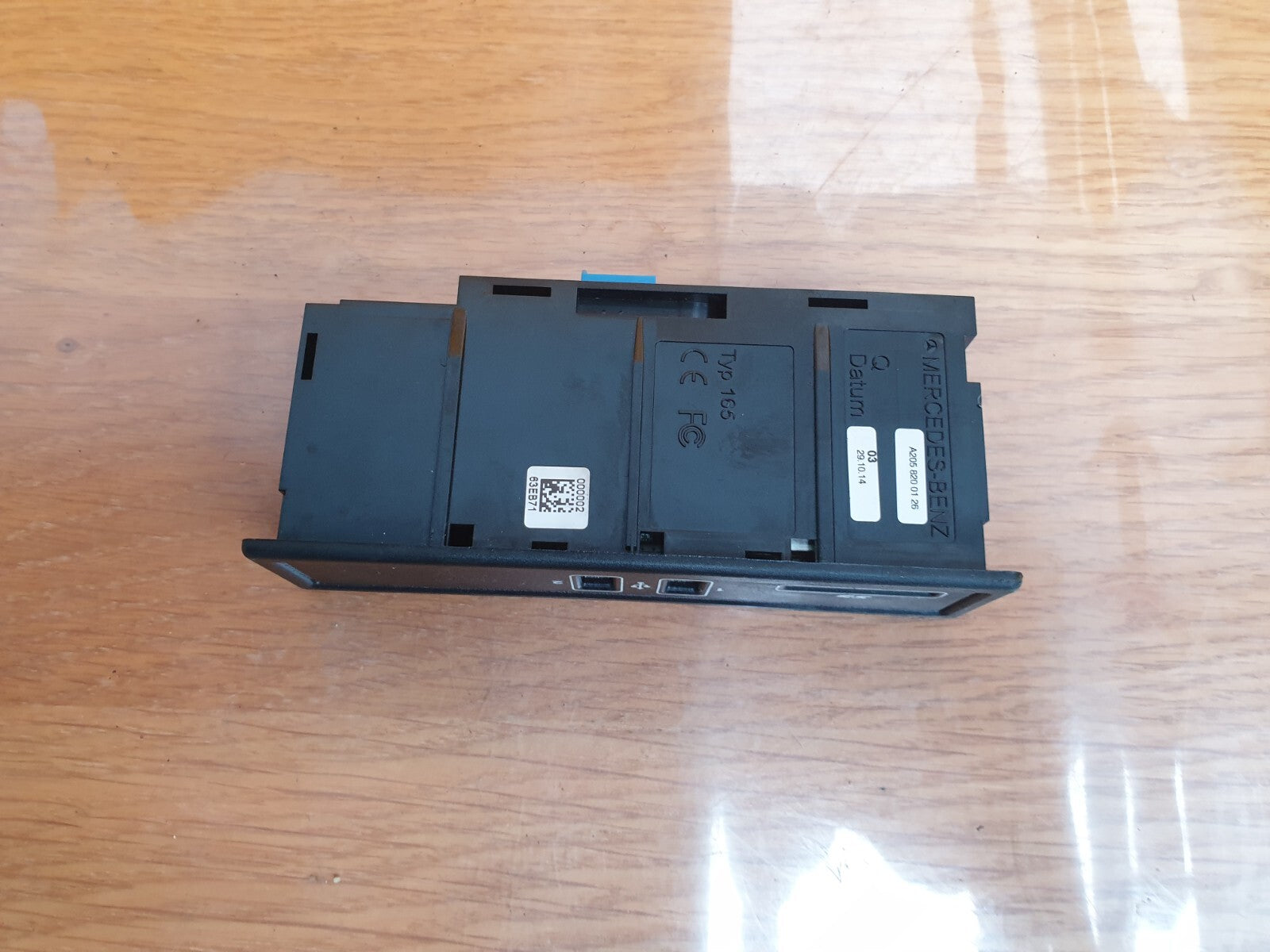 ✅2014 MERCEDES C CLASS W205 2.1D USB SD CARD PORT A2058200126 + WARRANTY A084 - Image 3