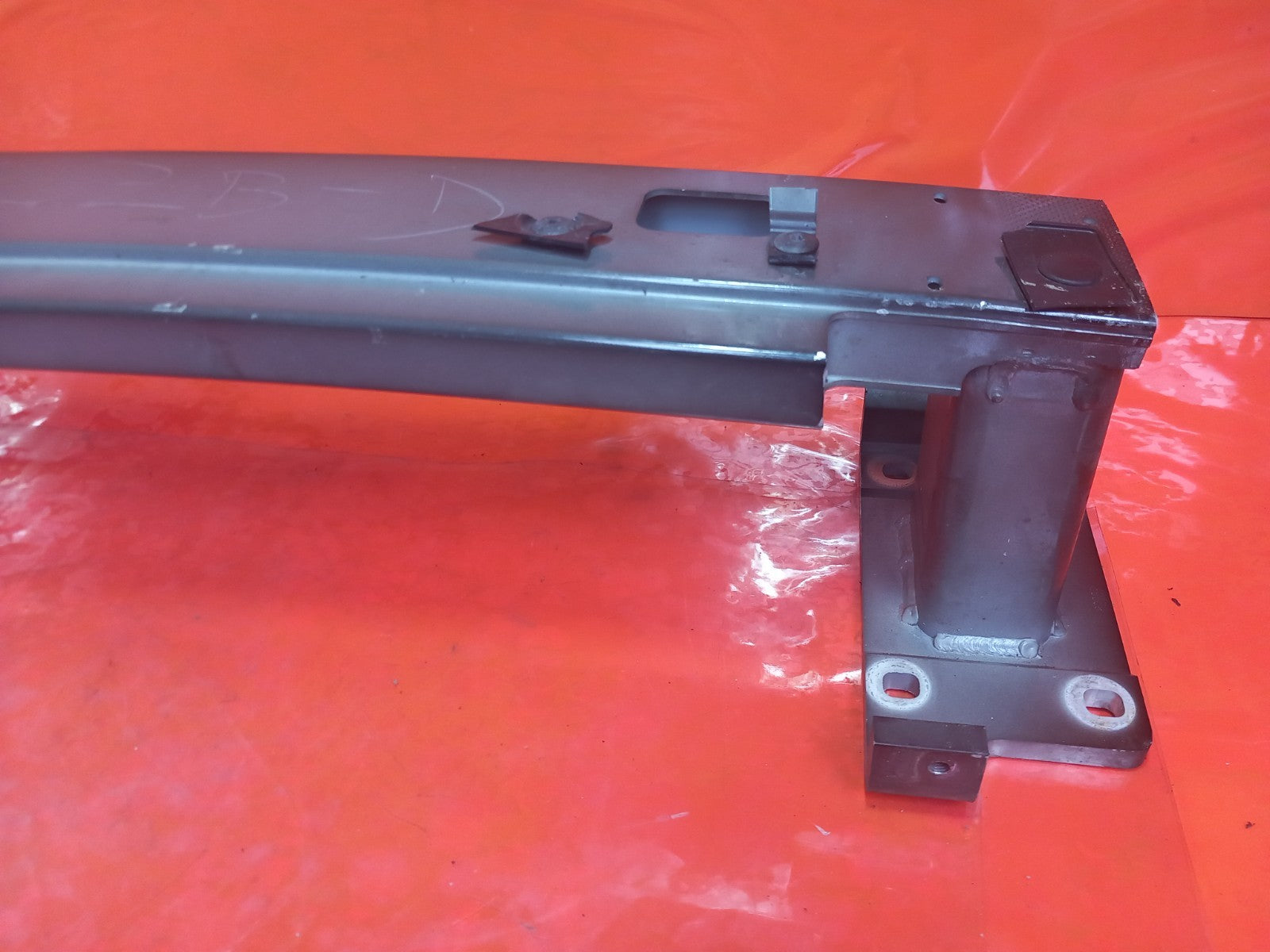2025 Land Rover Defender L663 Front Bumper Crash Bar L8B2-10005-XD Warranty A396 - Image 3