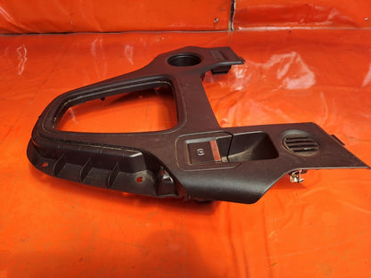 ✅Citroen Berlingo 650 1.5 Diesel 2020 Centre Console Gear Selector Surround Trim - Image 4