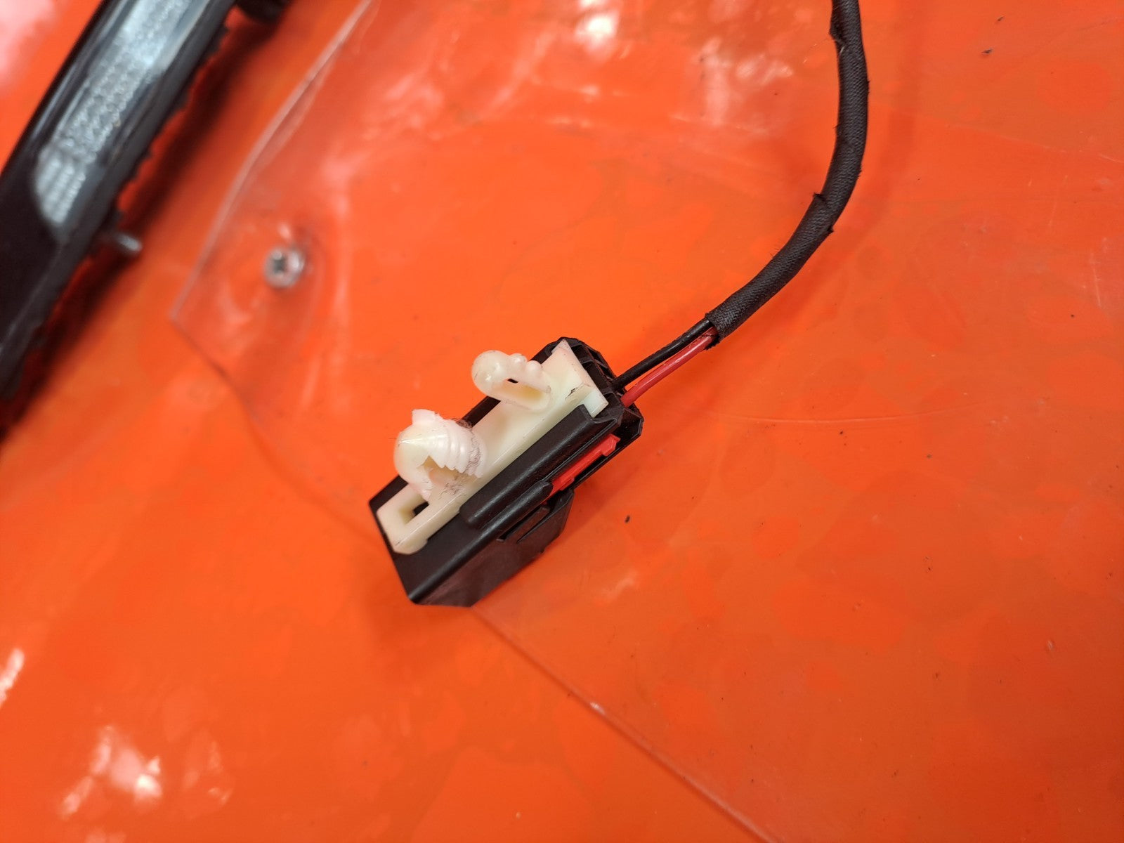 ✅2016 FORD MONDEO MK5 REAR THIRD BRAKE STOP LIGHT DS73-13A601-BG + WARRANTY A292 - Image 2
