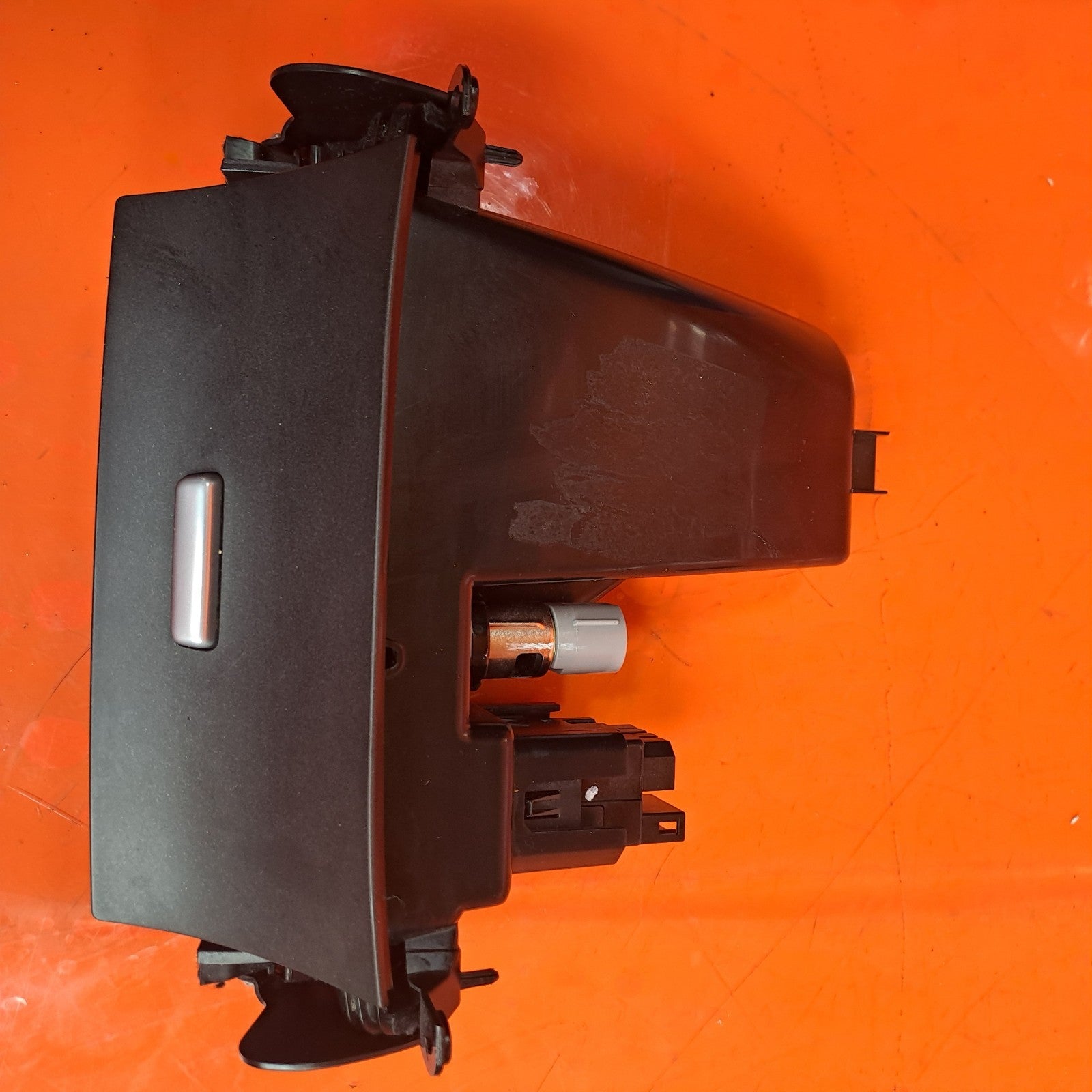 ebay-src:https://i.ebayimg.com/00/s/mtywmfgxnjaw/z/qb8aaesw3dvokpic/$_57.jpg