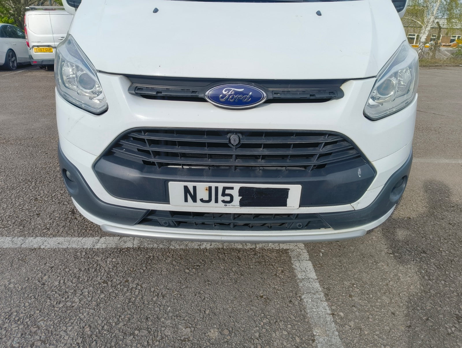 ✅Ford Tourneo Custom 2.2 Diesel 2015 Front Bumper Bare White Scratches A377 - Image 1