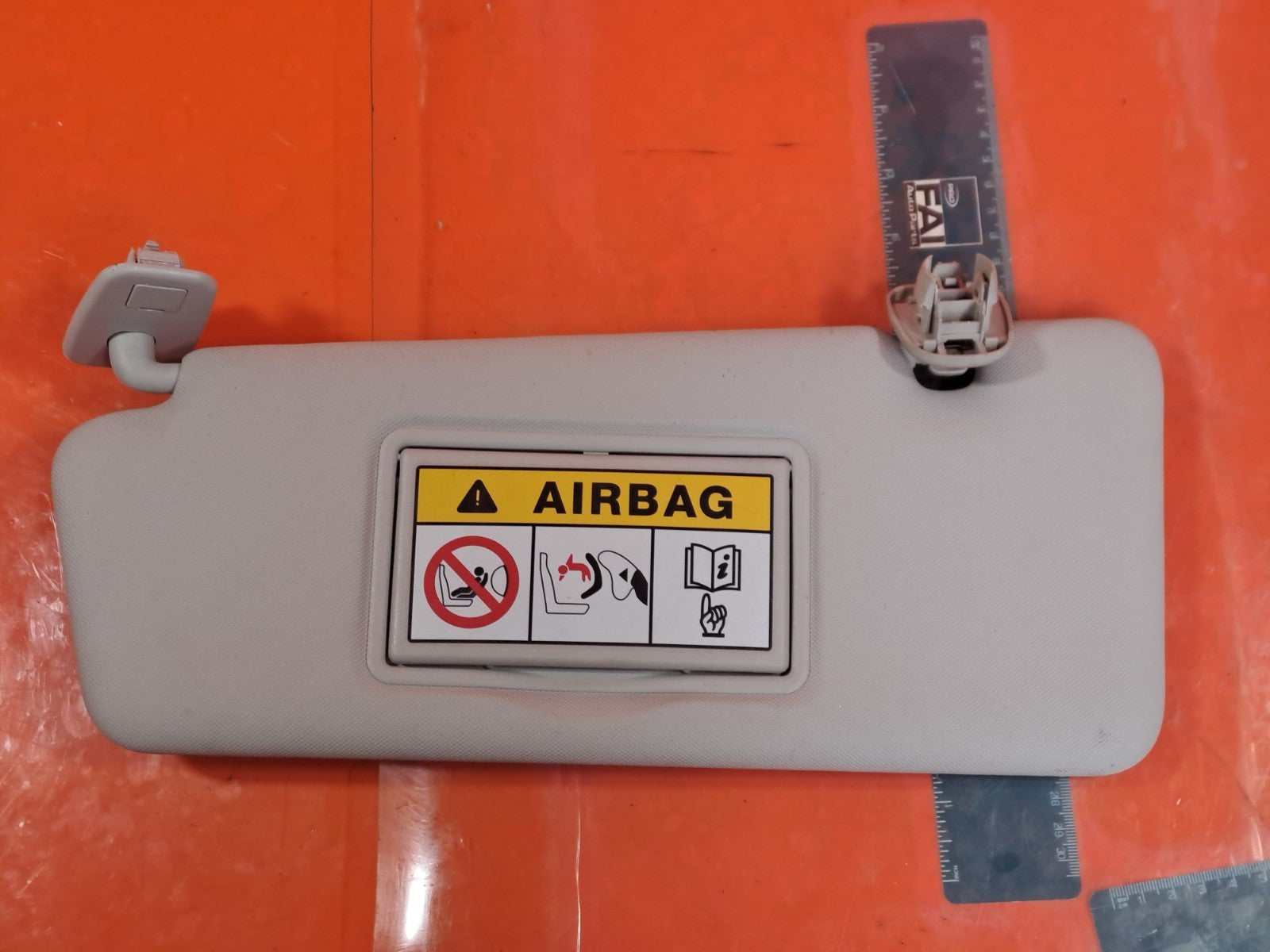 ✅RENAULT ZOE DYNAMIQUE 2015 LEFT SUN VISOR 964015070R Warranty A317 - Image 1