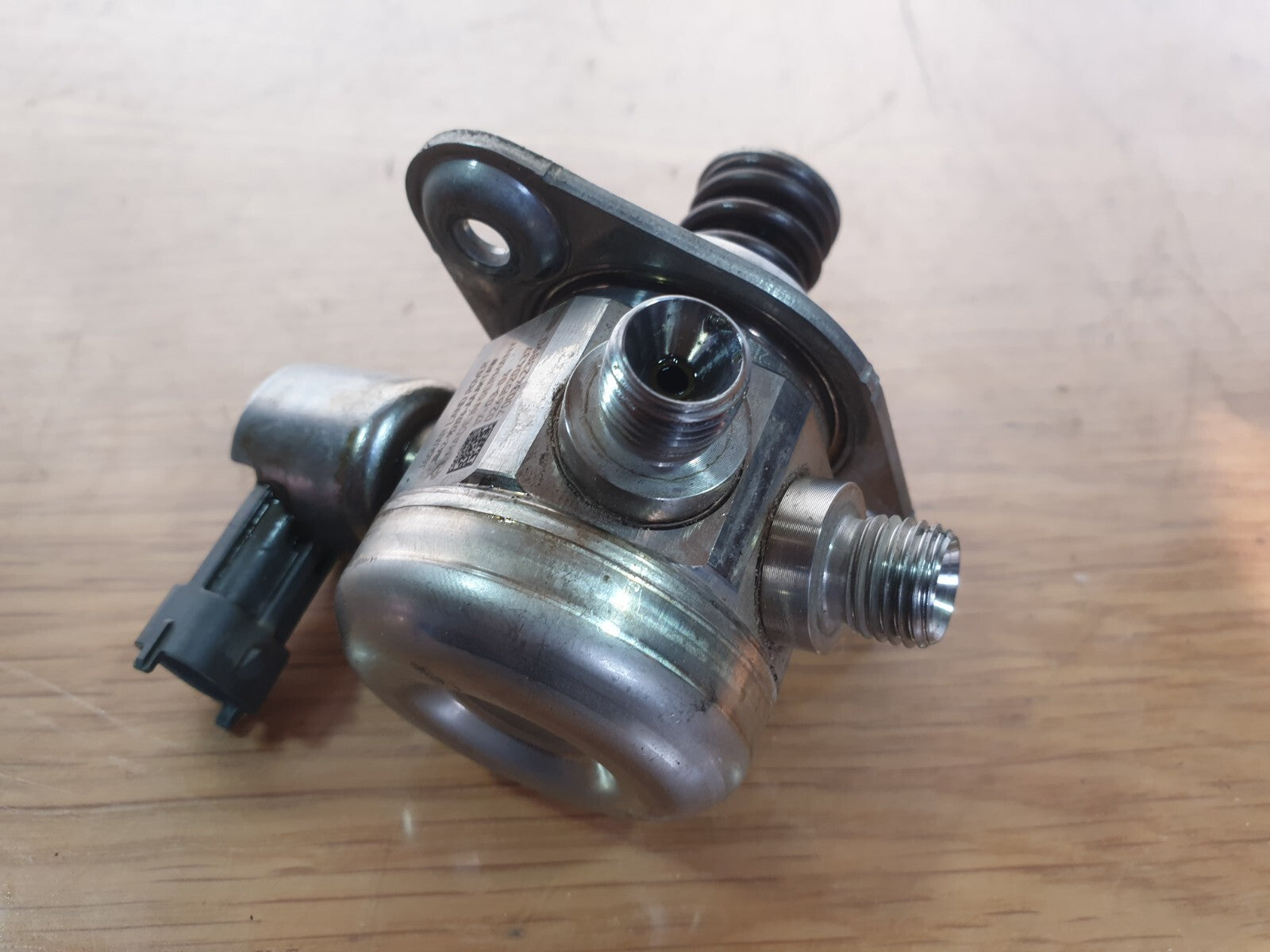 ebay-src:https://i.ebayimg.com/00/s/mtiwmfgxnjaw/z/bvwaaoswnnpm4aye/$_57.jpg