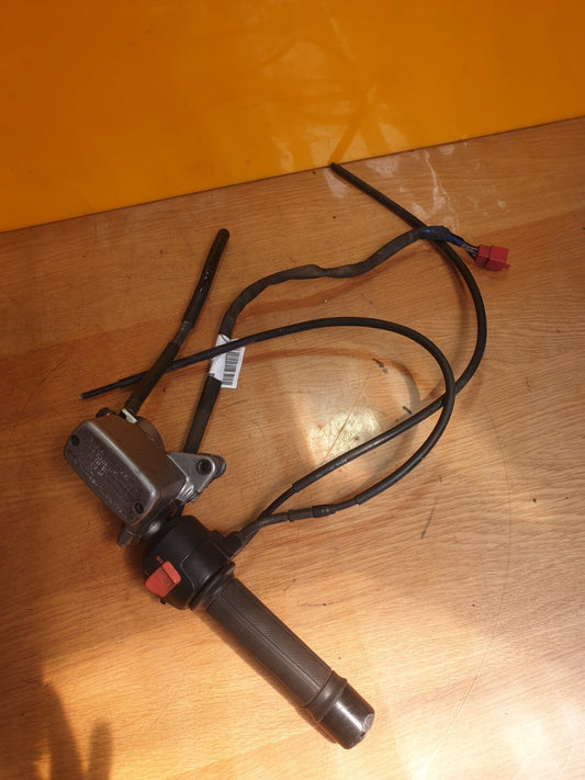 ✅1995 HONDA VFR750 PETROL RIGHT HANDLE BAR + WARRANTY A182 - Image 1