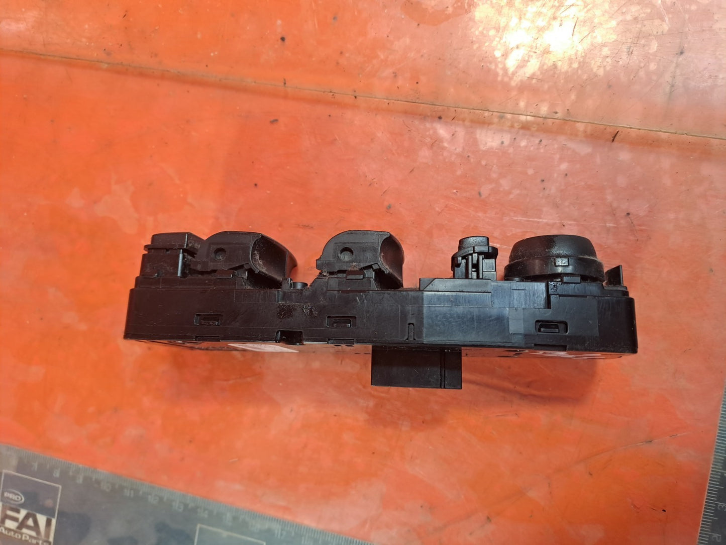 ebay-src:https://i.ebayimg.com/00/s/mtiwmfgxnjaw/z/fd4aaeswyflppo5b/$_57.jpg