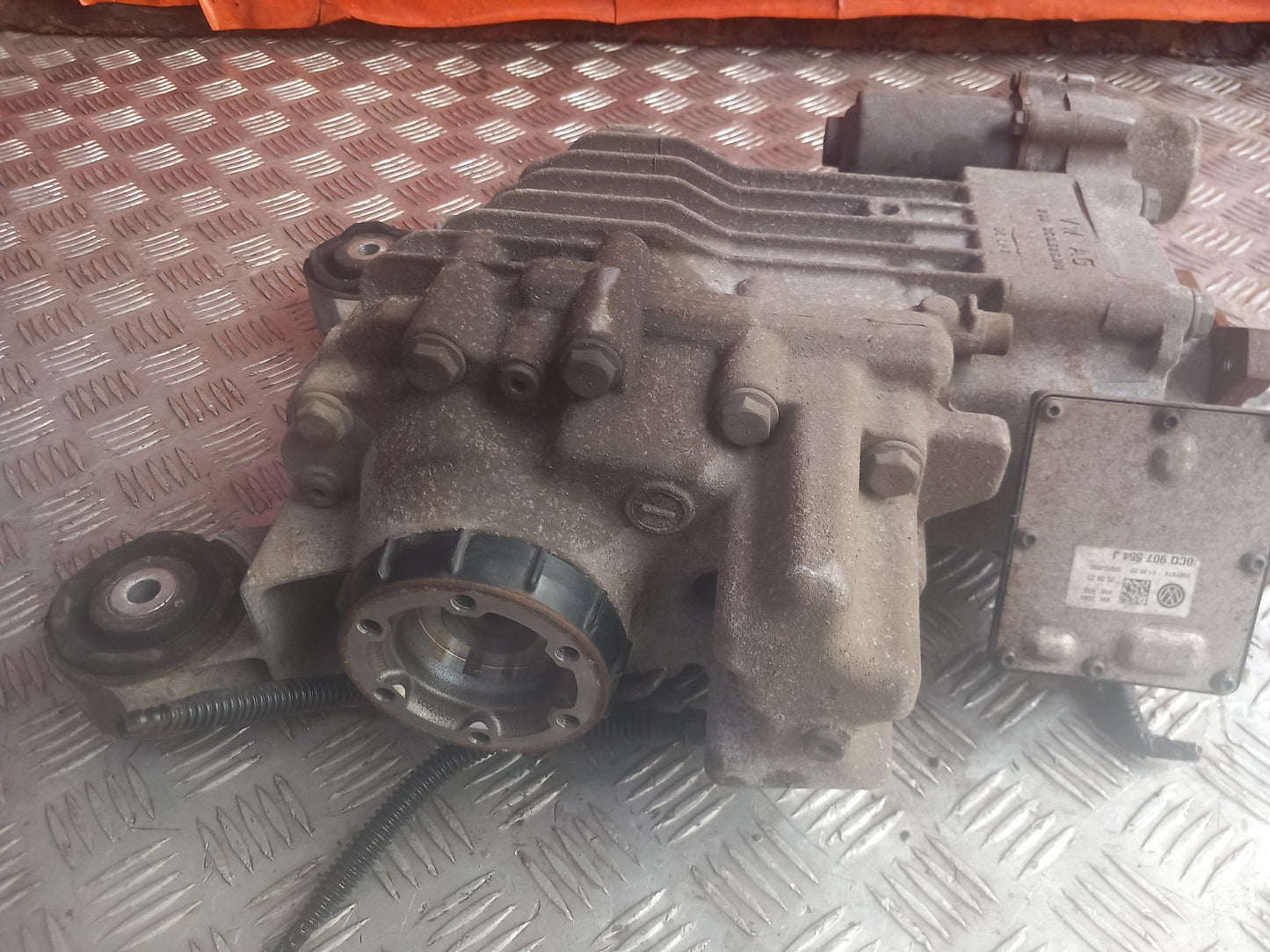 2022 VW Tiguan R-Line Rear Differential Assembly 0CQ525010T Warranty A389 - Image 4