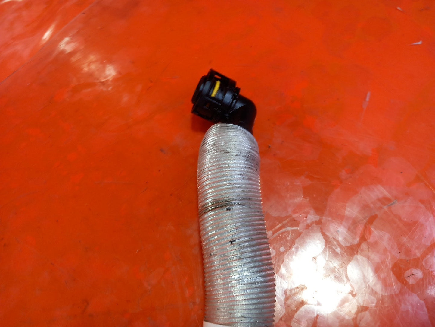 2025 Land Rover Defender L663 Breather Hose Pipe LK62-9K617-BB Warranty A396 - Image 10