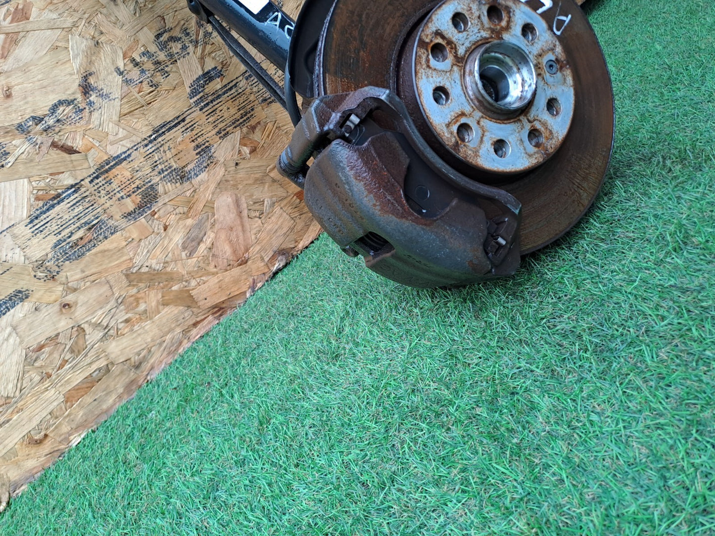✅SKODA OCTAVIA MK3 1.4 PETROL 2018 FRONT LEFT SUSPENSION LEG HUB 5Q3412014K A229 - Image 4
