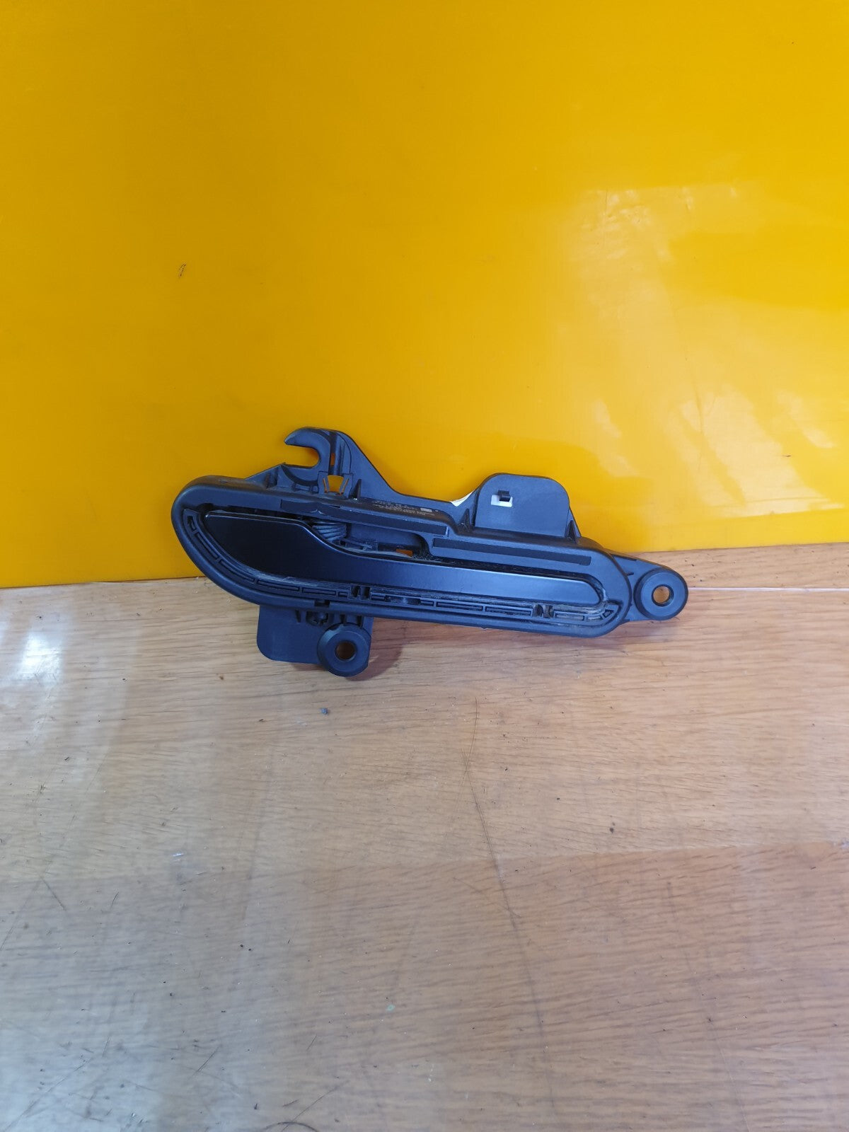 ✅2022 TESLA MODEL Y REAR RIGHT DOOR HANDLE 1528115-00-D + WARRANTY A172 - Image 1