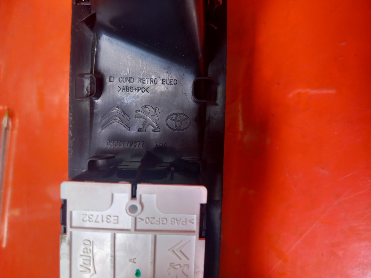 ✅2020 Vauxhall Vivaro 2900 Window Switch Front Right 9809179677 + Warranty A380 - Image 12