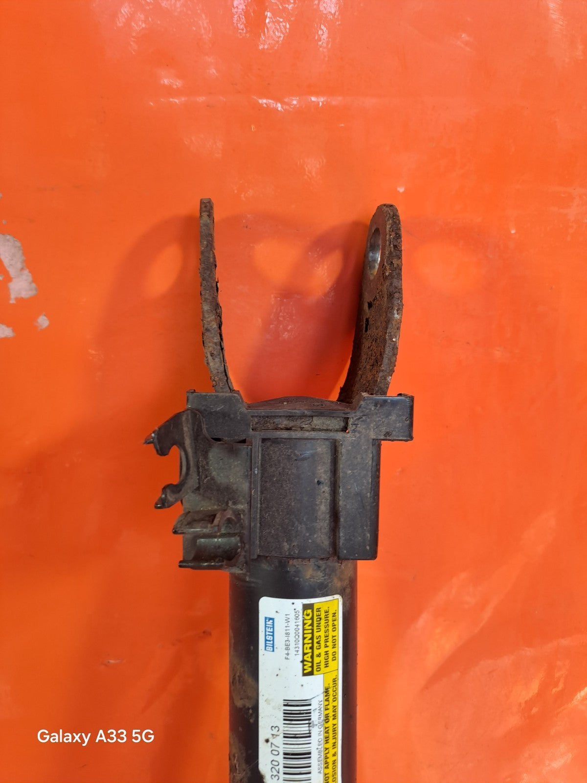 ✅MERCEDES W205 C200 2.0 PETROL 2015 FRONT RIGHT/LEFT SHOCK ABSORBER A2053200713 - Image 5