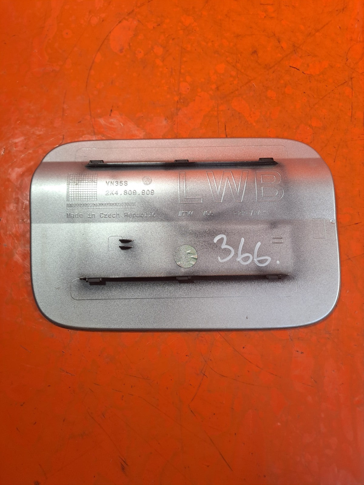 ✅FORD TOURNEO CONNECT VW CADDY 2.0 DIESEL 2024 FUEL FILLER FLAP COVER SILVER - Image 11