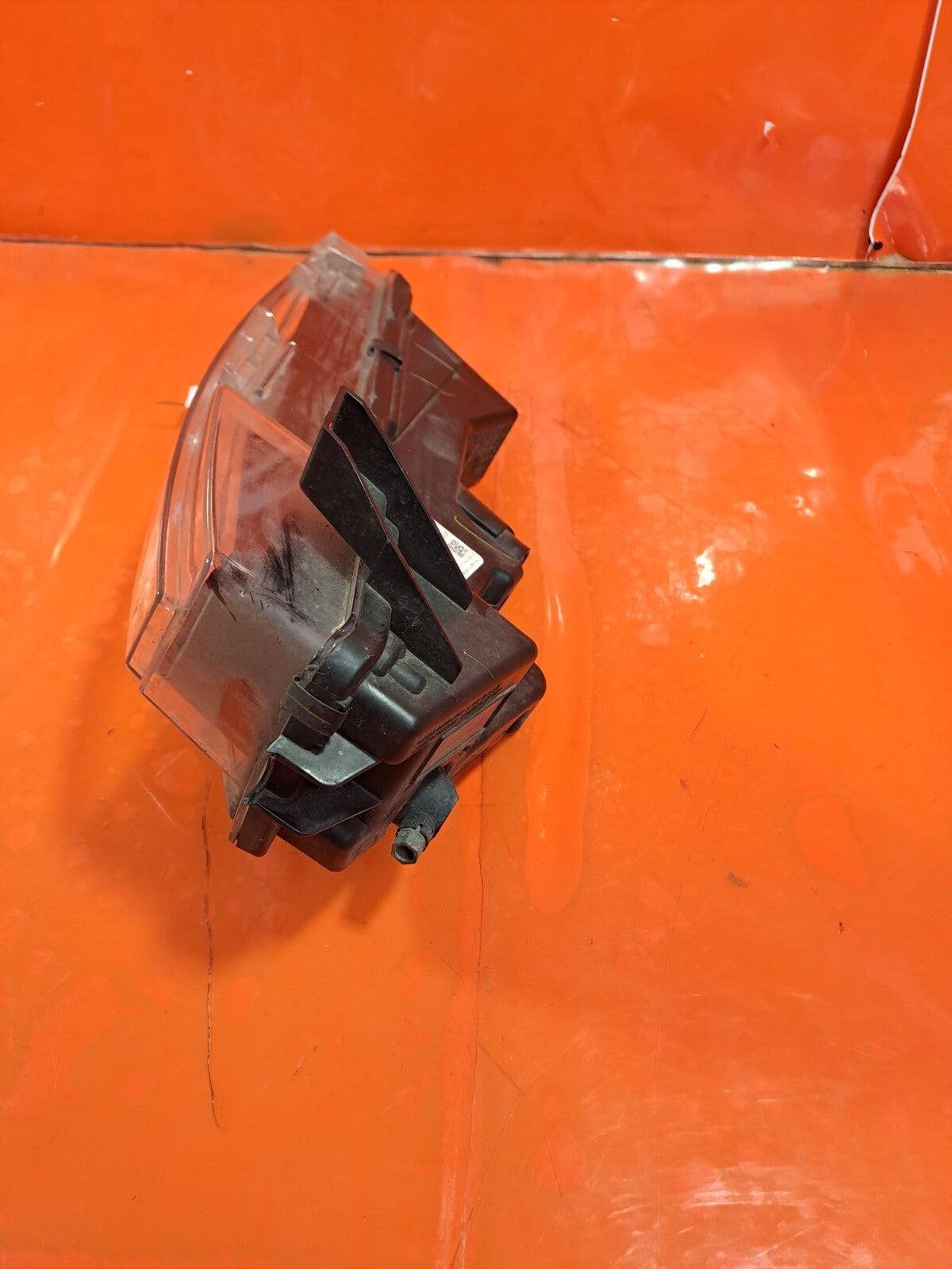 ✅2020 TESLA MODEL 3 FRONT LEFT FOG LIGHT 1077395-00-D + WARRANTY A266 - Image 4