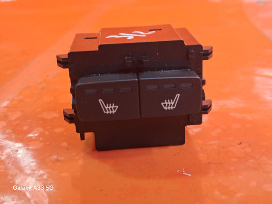 ✅2023 POLESTAR 2 LONG RANGE HEATED REAR SEAT SWITCH 31456674 + WARRANTY A312 - Image 2
