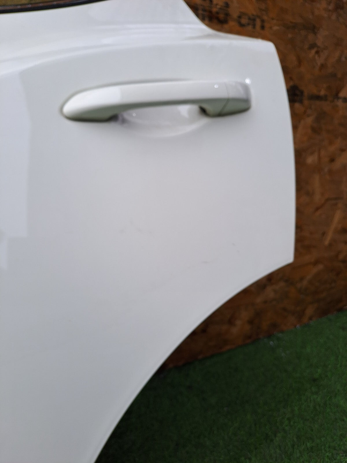 SSANGYONG TIVOLI EX 1.6 DIESEL 2017 REAR LEFT DOOR WHITE Warranty A230 - Image 7