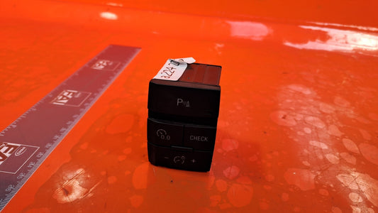 2010 AUDI Q7 S-LINE 3.0D PARKING SENSOR CRUISE CONTROL SWITCH BUTTON A224 - Image 1