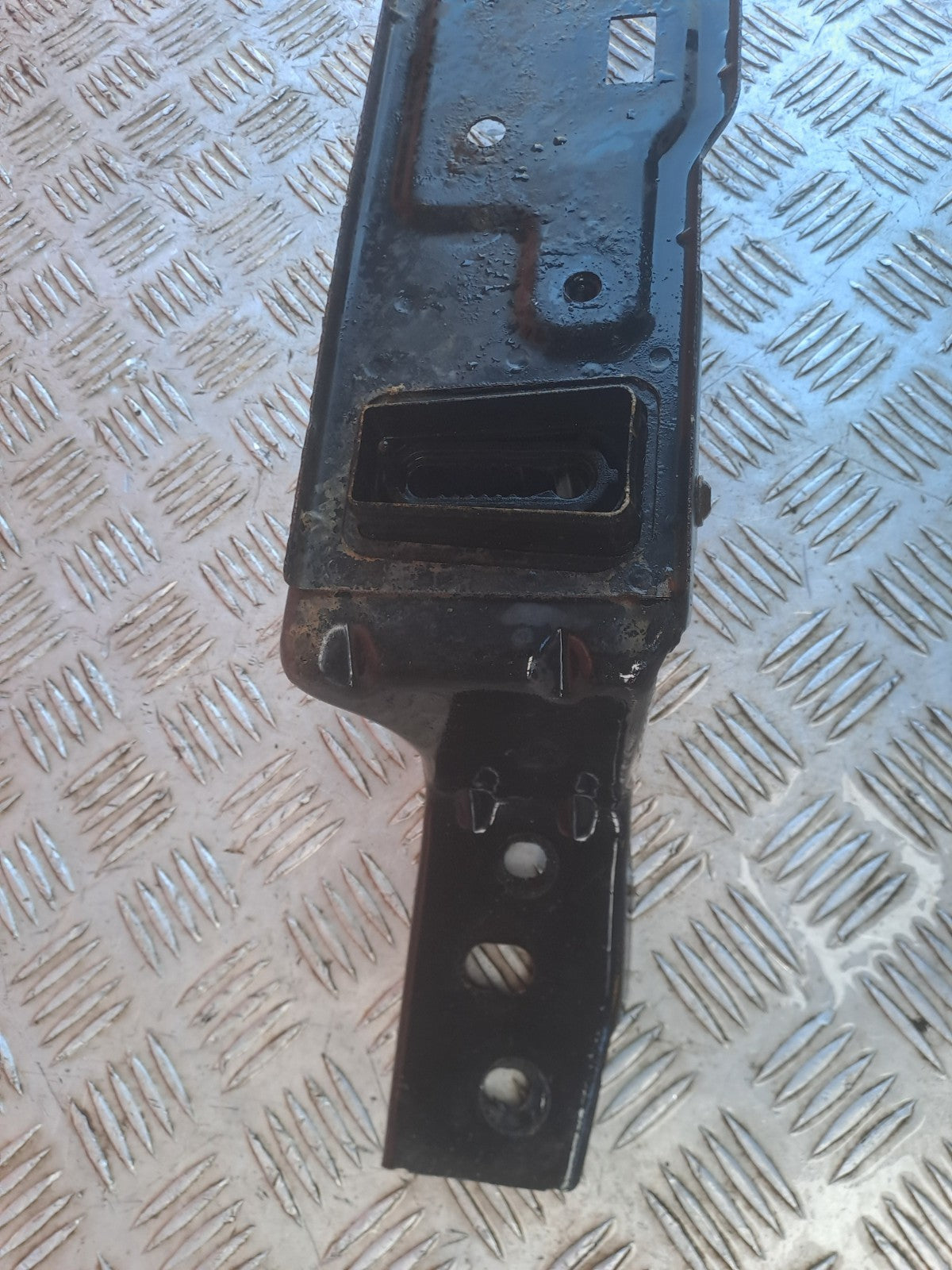 2022 Peugeot Partner K9 Lower Radiator Support Bracket Warranty A419 - Image 5