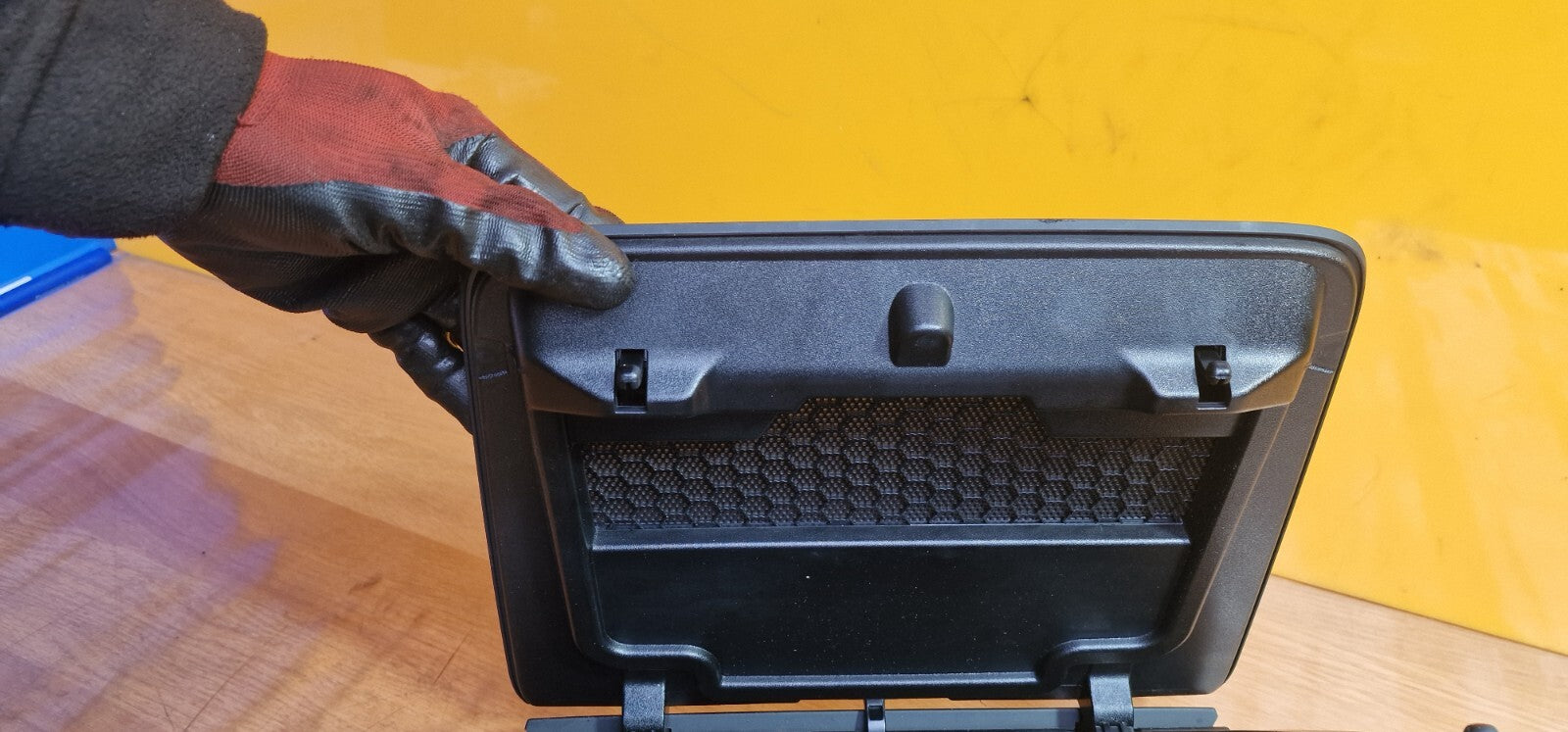 ✅2020 Ford Tourneo Custom Dashboard Top Glove Box Storage JK21-10A894-CFW A103 - Image 9
