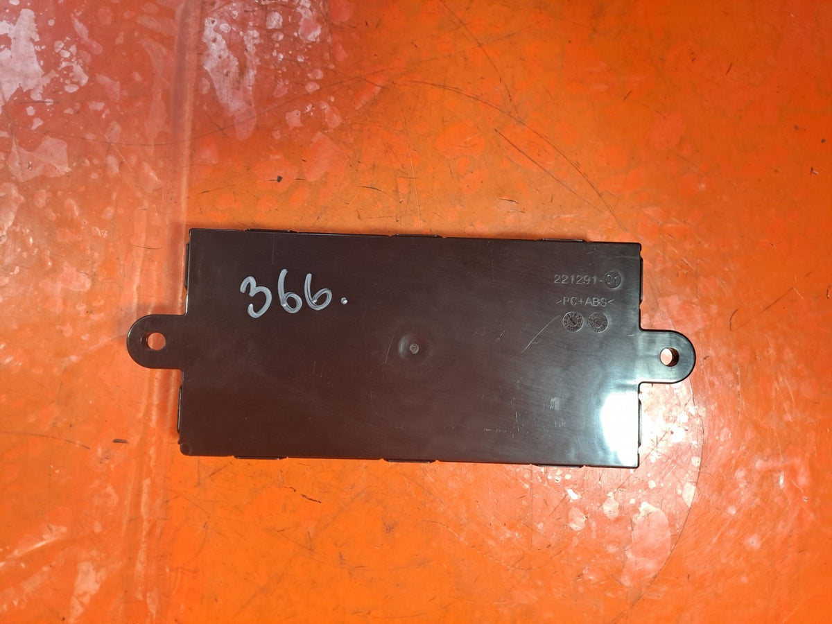 ebay-src:https://i.ebayimg.com/00/s/mtiwmfgxnjaw/z/0l8aaeswzqrps-rn/$_57.jpg