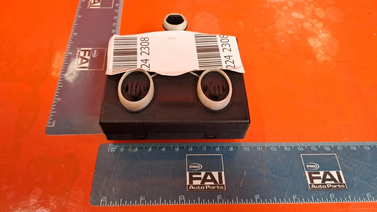 ebay-src:https://i.ebayimg.com/00/s/otawwde2mda=/z/kwaaaeswfxdqq-ig/$_57.jpg