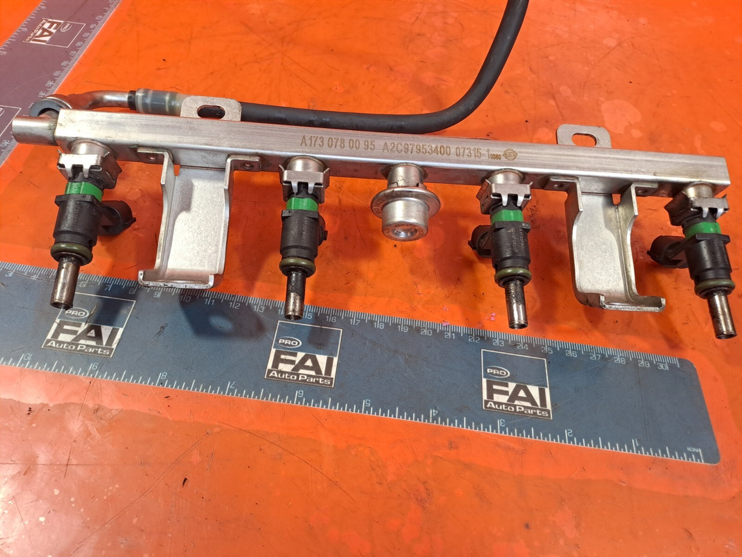 ✅SSANGYONG TIVOLI EX 1.6 PETROL 2015 FUEL INJECTORS & RAIL A1730780095 Warranty - Image 4