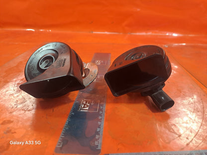 ✅MERCEDES A180 SPORT 1.3 PETROL 2025 ALARM SIREN HORN SIGNAL PAIR A2475403206 - Image 2