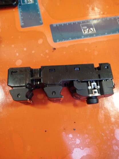 ✅2021 FORD FOCUS MK4 ACTIVE X FRONT RIGHT ELECTRIC WINDOW SWITCH NX7T-14540-FC - Image 6
