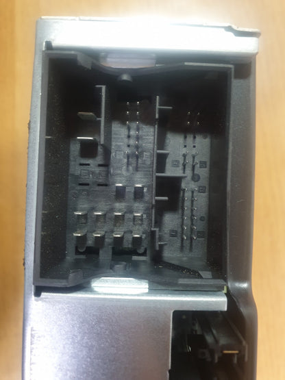 ebay-src:https://i.ebayimg.com/00/s/mtywmfgxmjaw/z/hpcaaoswgvvmupgv/$_57.jpg