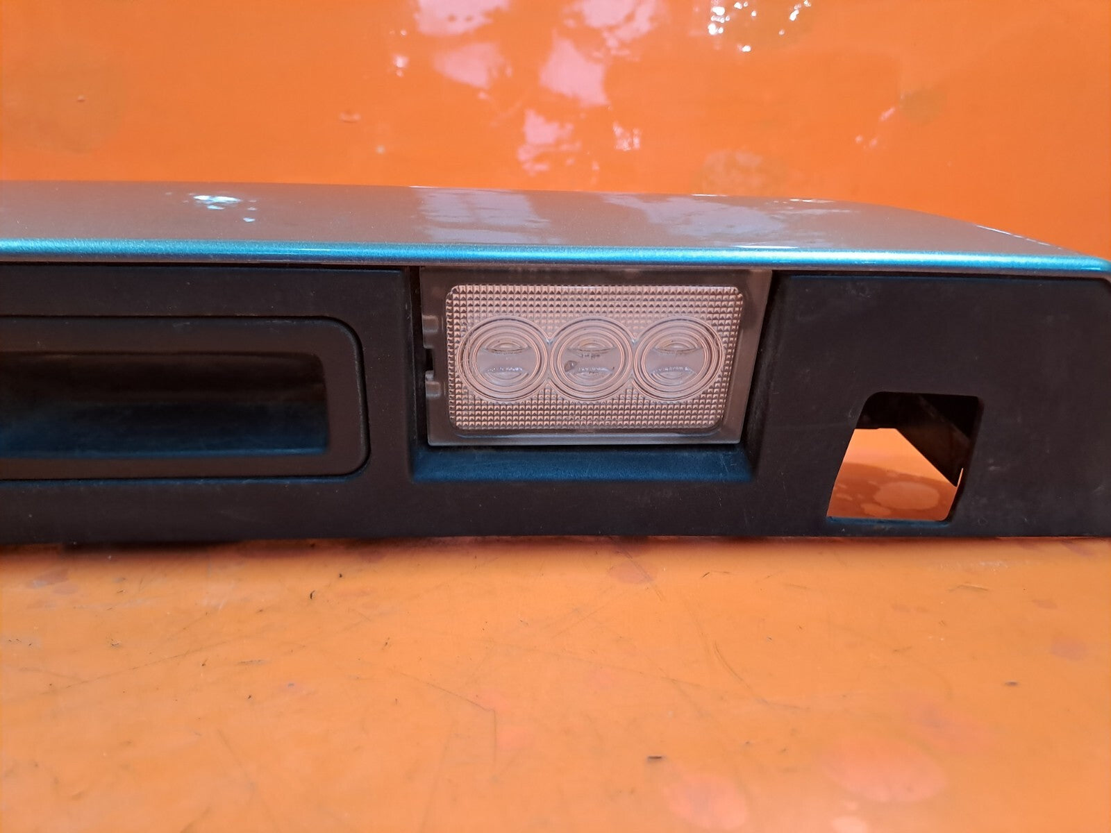 ✅2011 LAND ROVER DISCOVERY 4 L319 TAILGATE HANDLE LICENSE LIGHT AH22431E76A 239 - Image 9