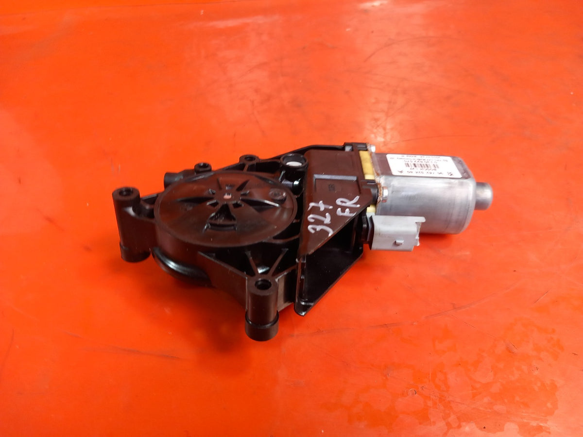 ebay-src:https://i.ebayimg.com/00/s/mtiwmfgxnjaw/z/a9saaeswhq5qhf07/$_57.jpg